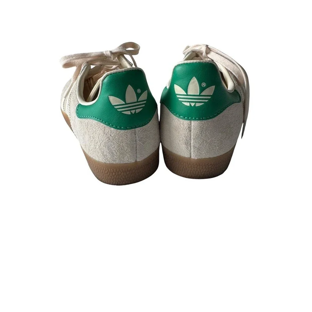 adidas Originals GAZELLE Light gray suede womens size 6  shoes Sneakers IF3235